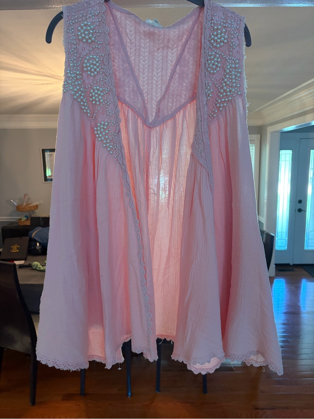 POL Pearl Embellished Sleeveless Layering Vest NWOT - Picture 2 of 8